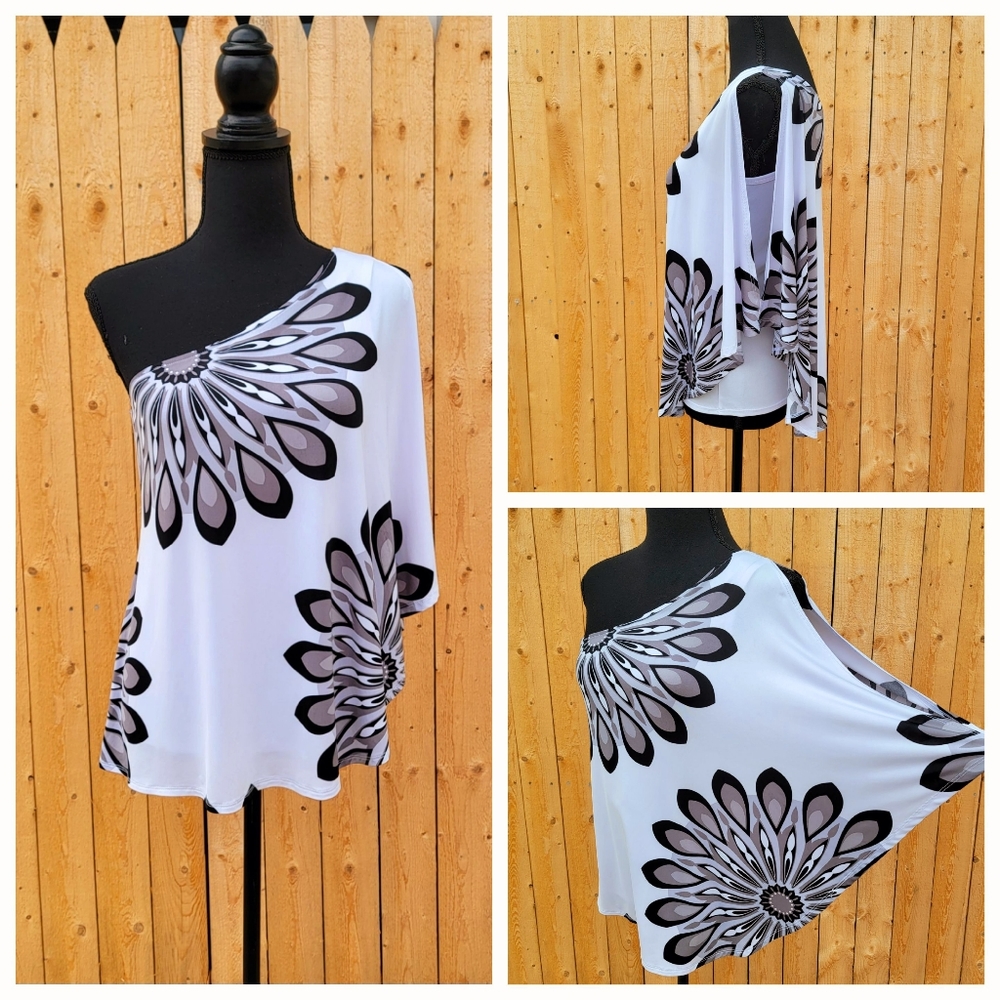 Heart Soul Small Black & White Stretchy Geometric One Shoulder Boho Flor…
